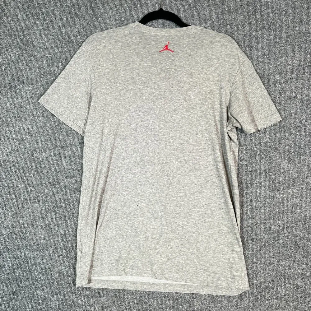 Jordan Shirt Mens Small Gray Fly Jumpman Logo Crewneck T-Shirt Comfort‎